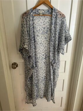 Rachel Zoe Sheer Floral Kimono in Blue on White